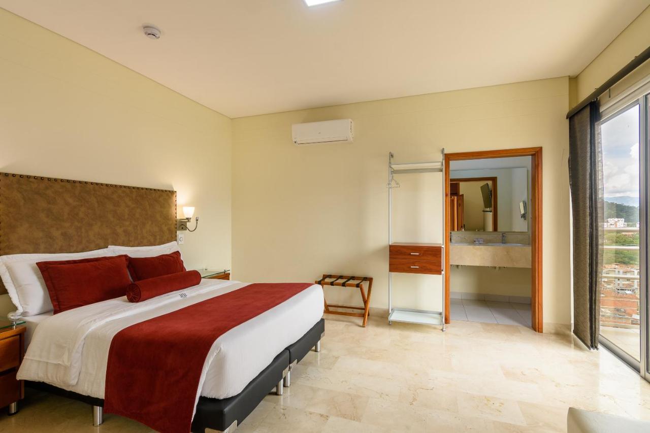 Hotel Dorado La 70 Medellin Ngoại thất bức ảnh