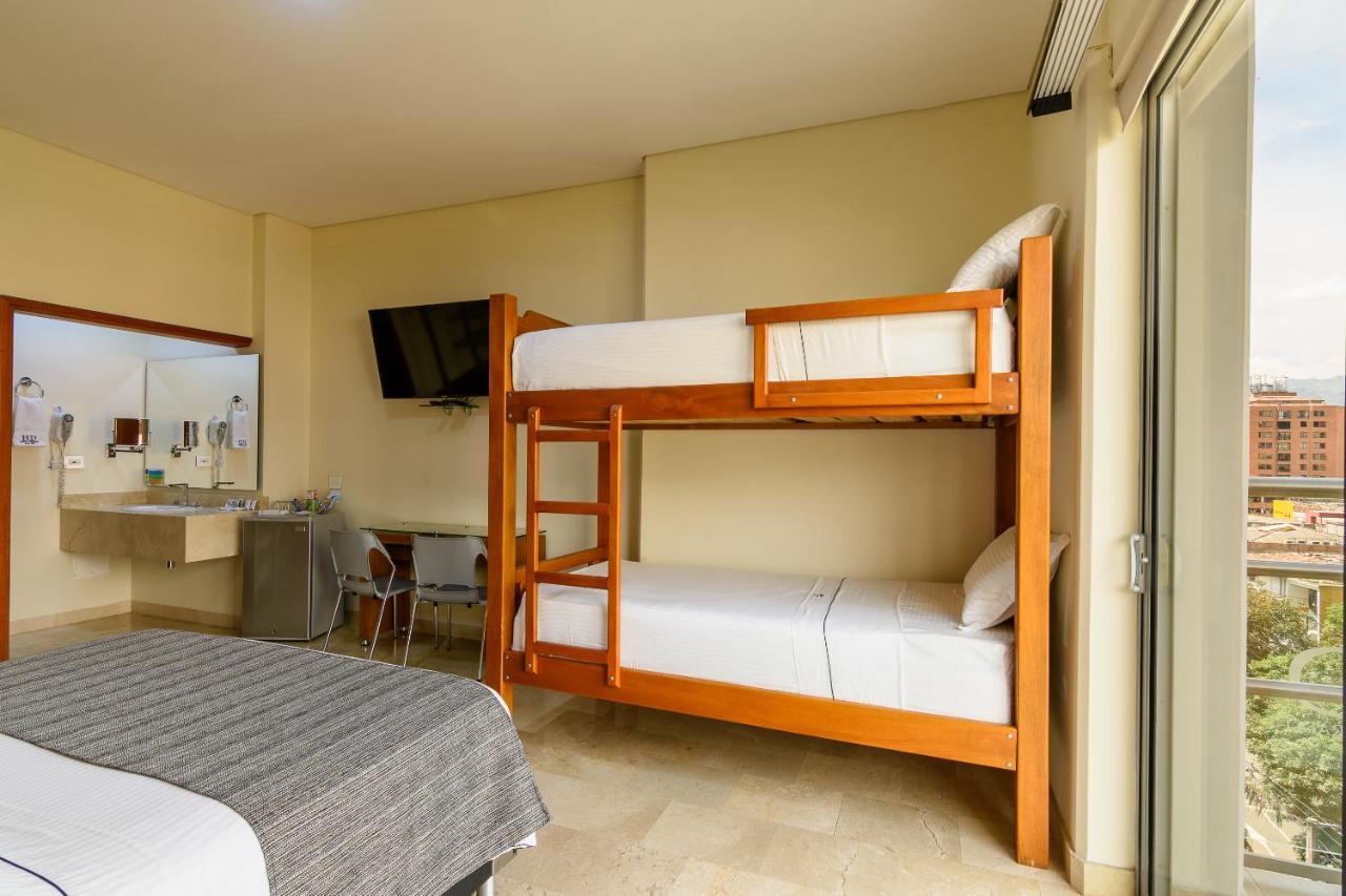 Hotel Dorado La 70 Medellin Ngoại thất bức ảnh